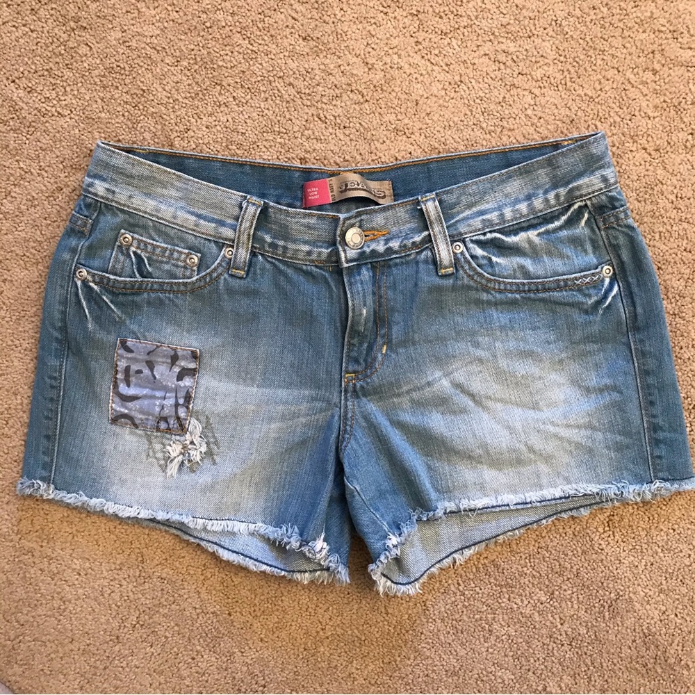 Stylish Blue Denim Women's Shorts